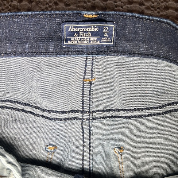 Abercrombie & Fitch - Ultra High Rise Super Skinny Ankle - Size 27 - 4L - Picture 7 of 7